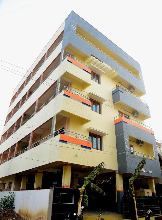 Alexa Home Stay Tirupati Eksteriør bilde